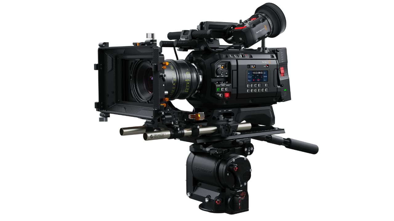 Blackmagic-URSA-Cine-17K-Fully-Rigged