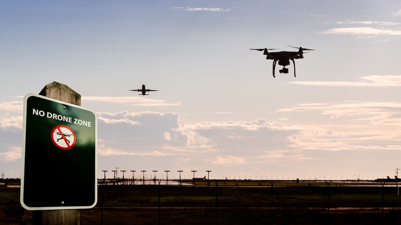 DJI to add automatic aircraft detectors