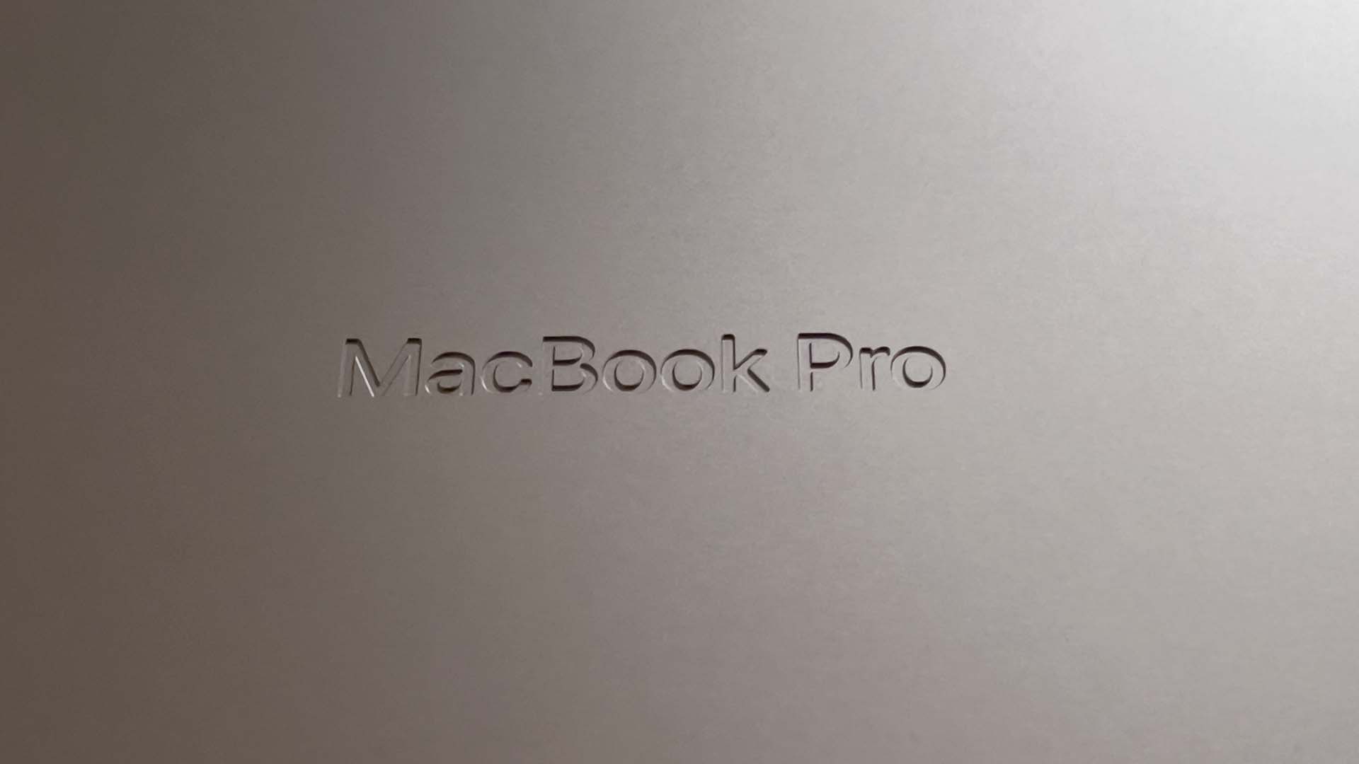 NEW M1 MacBook Air UNBOXING and First Impressions! 